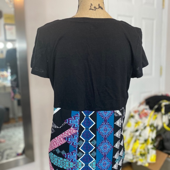 Express T-Shirt - Picture 2 of 3